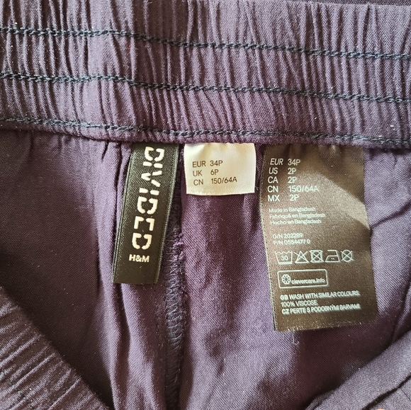 H&M Divided Pull-On Viscose Pants. Navy Blue. 2P. - Picture 4 of 4